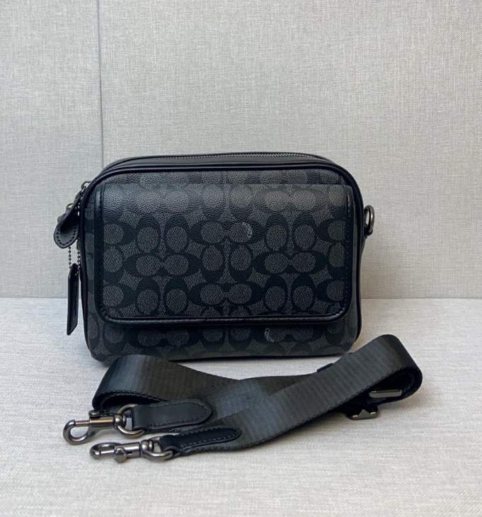 Picture of Coach Mens Bags _SKUfw177845627fw